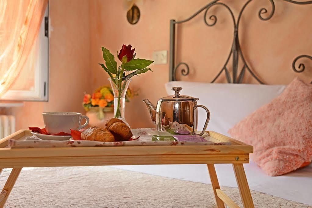 Meuble Evoe Bed & Breakfast Montepulciano Stazione Eksteriør bilde